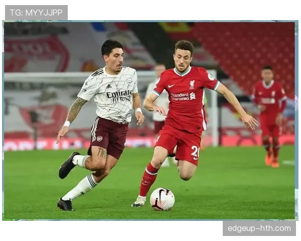 激战再燃：本轮焦点赛事高光频现，精彩瞬间尽显足球魅力