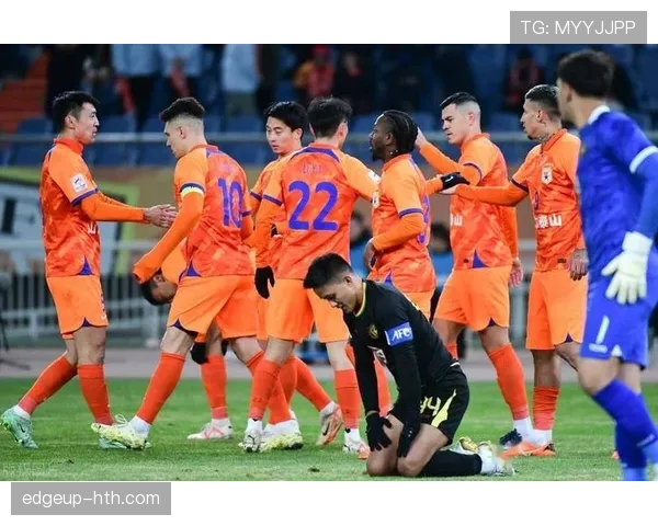 联赛战报：强强对话显真章，关键球员闪耀引爆球迷热议